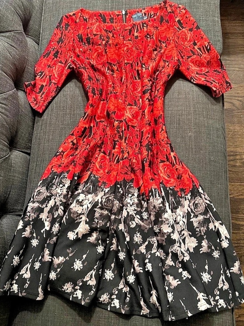 Gabby Skye Floral Dress in Red & Black Like New